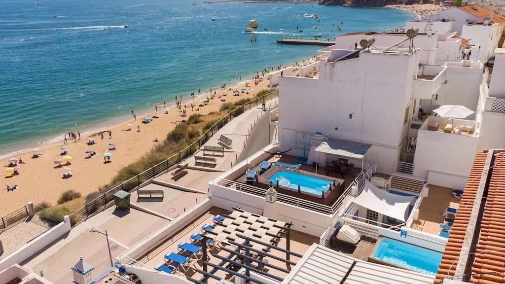 Refurbished Beachfront House, Pool, Ac, Wifi, Albufeira, Sea View Екстериор снимка