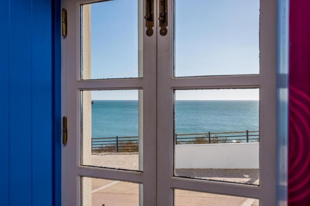 Refurbished Beachfront House, Pool, Ac, Wifi, Albufeira, Sea View Екстериор снимка