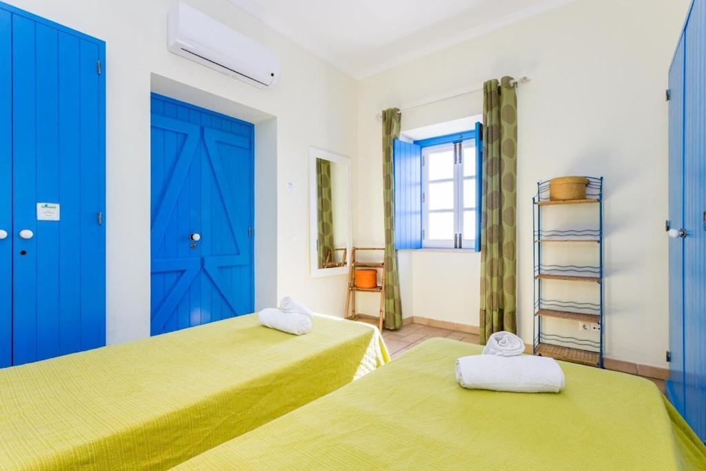 Refurbished Beachfront House, Pool, Ac, Wifi, Albufeira, Sea View Екстериор снимка