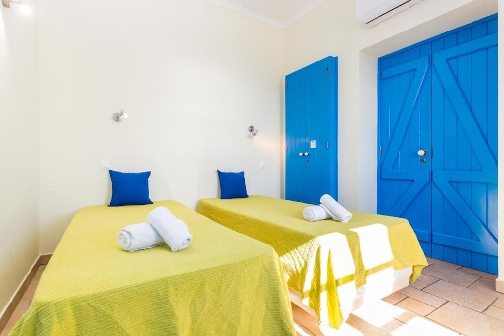 Refurbished Beachfront House, Pool, Ac, Wifi, Albufeira, Sea View Екстериор снимка